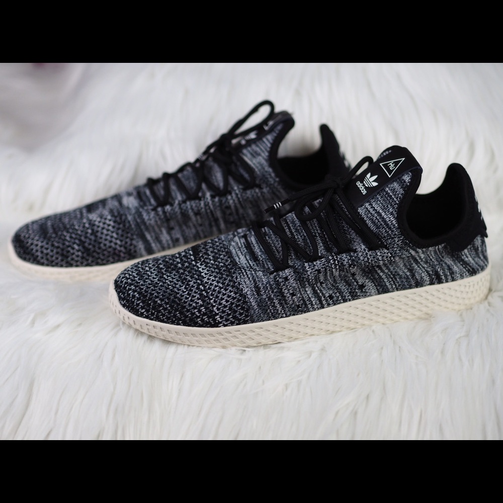 Adidas x Pharrell Williams Tennis HU Primeknit